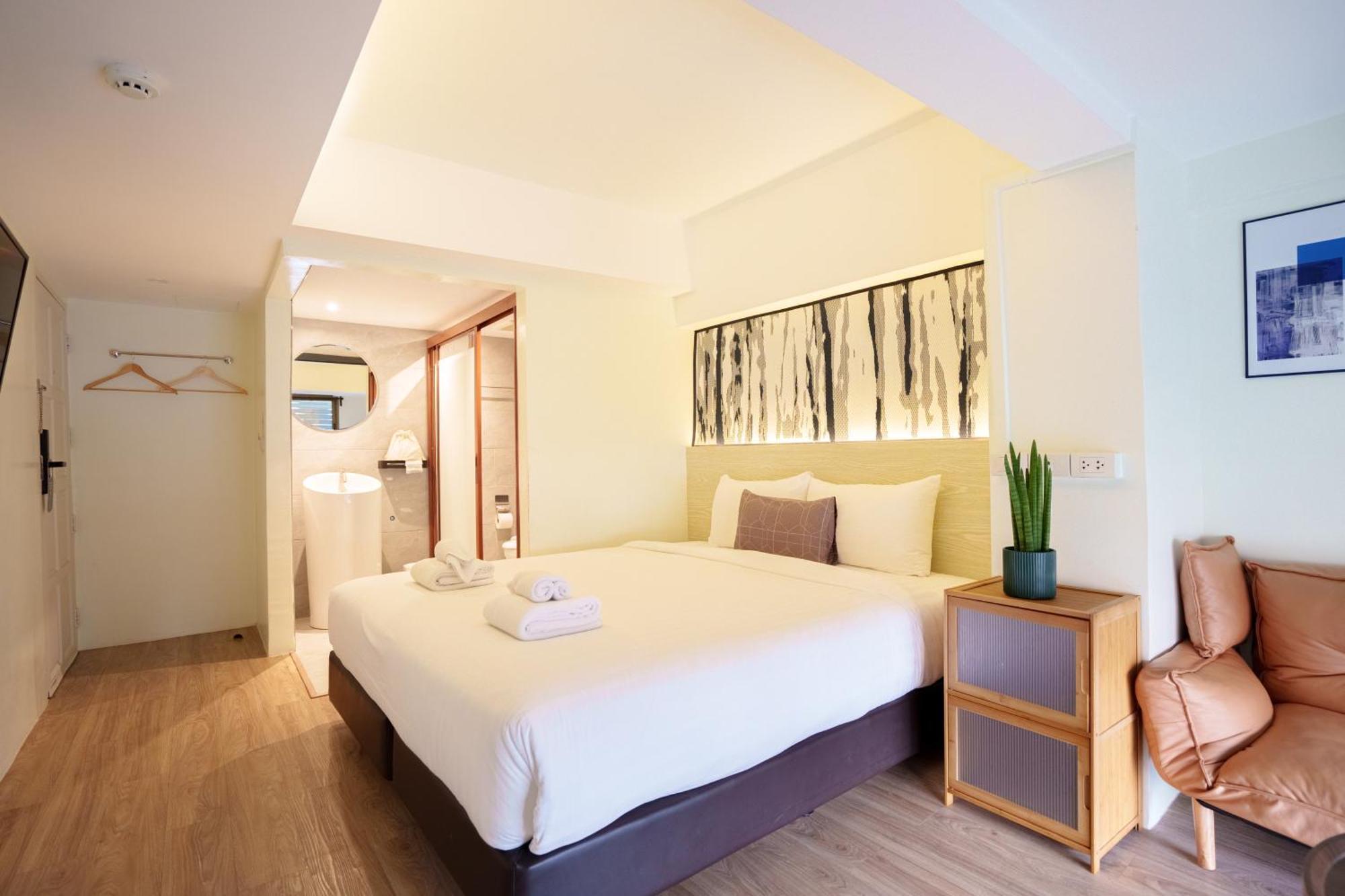 Gecko Eye Hotel Bangkok Exterior photo